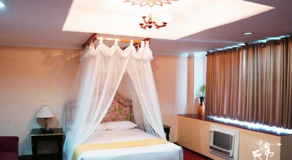 White Knight Hotel Intramuros image 2